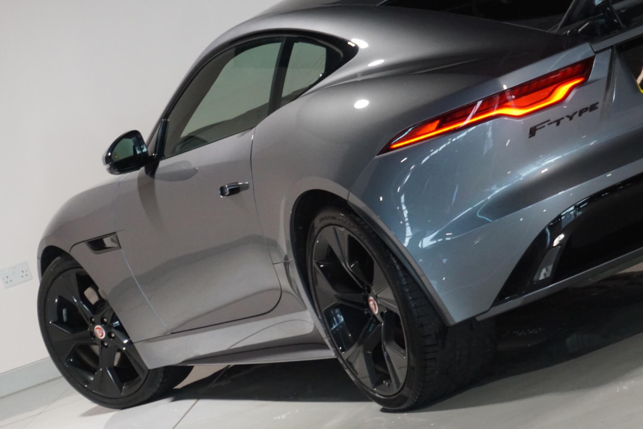 Jaguar F-Type 2.0i R-Dynamic Coupe 2dr Petrol Auto Euro 6 (s/s) (300 ps)